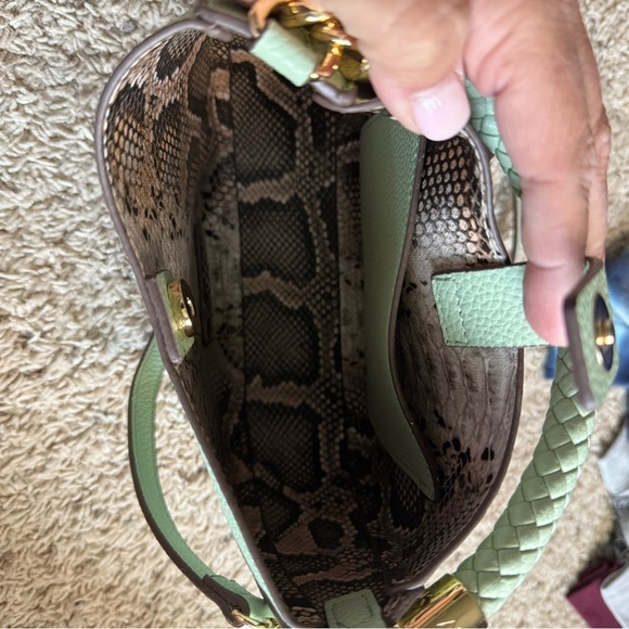 Anne Klein Green Crossbody Bag with Structured Elegance - Picture 4 of 4